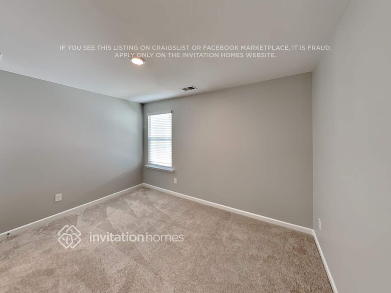 Building Photo - 40 Rivulet Dr