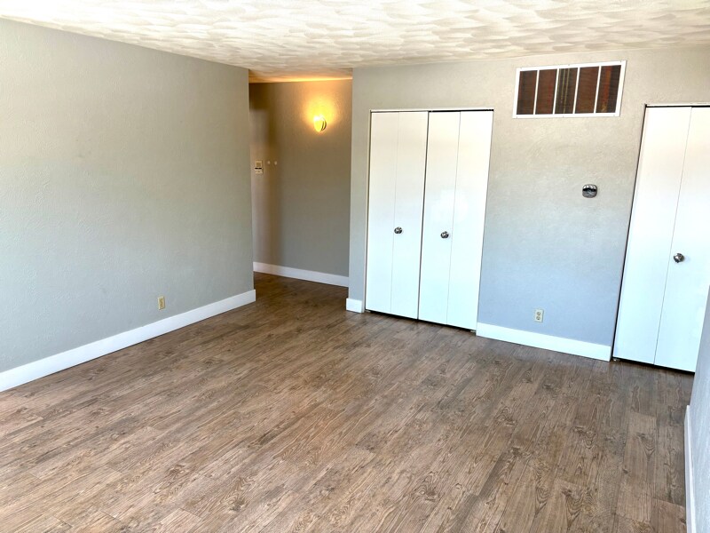 Building Photo - 4026 N Illinois Ave