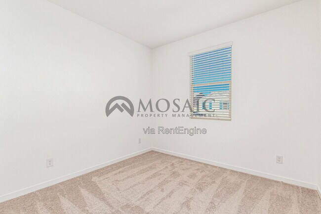 Building Photo - 8821 W Agora Ln