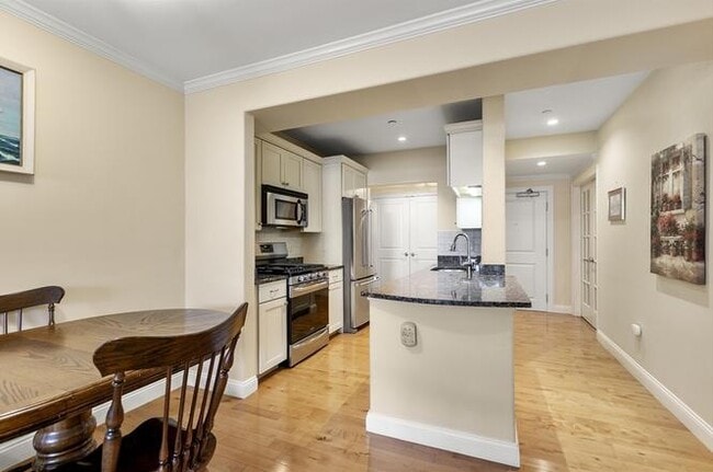 Building Photo - aivilla