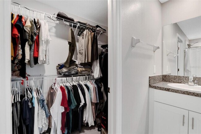 Building Photo - 3107 Oyster Cv St