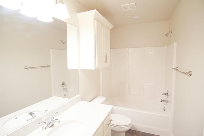 Building Photo - 11520 Keystone Cir