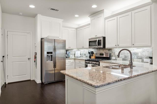 Building Photo - 4237 Cascade Sky Dr