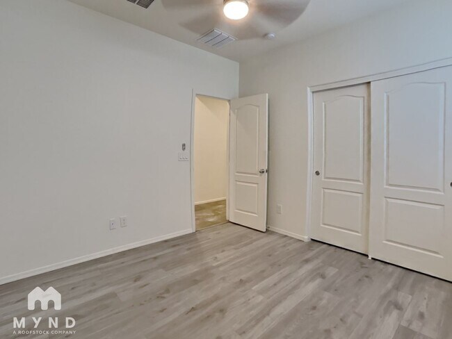 Building Photo - 2747 W Apollo Rd