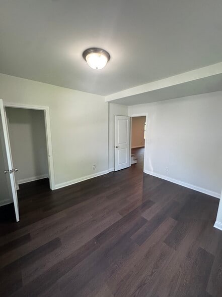 Building Photo - 557 West St