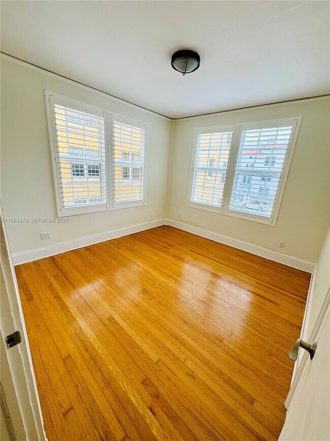 Building Photo - 3224 Biscayne Blvd