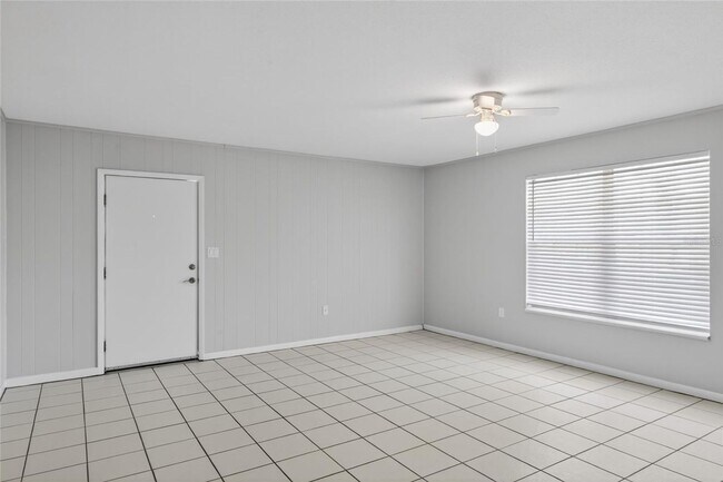 Building Photo - Move-in Ready 3BR/2BA NW Gainesville Home - Available NOW!