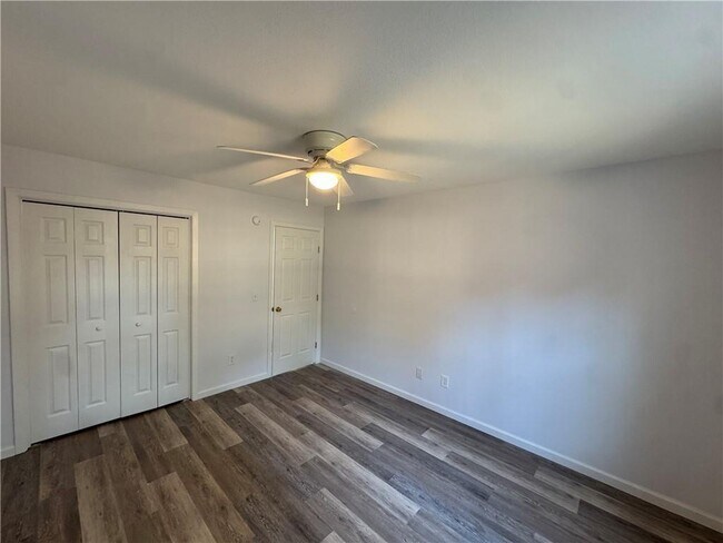 Building Photo - 26 Greenridge Ln