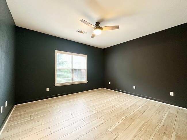 Building Photo - Welcome to Somerset Farms!