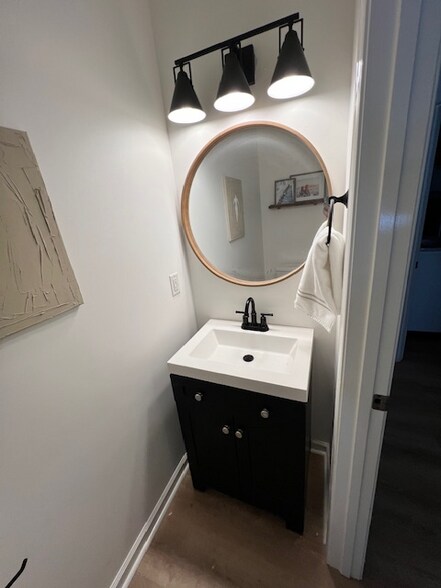 Building Photo - 1044 Rambling Brook Rd