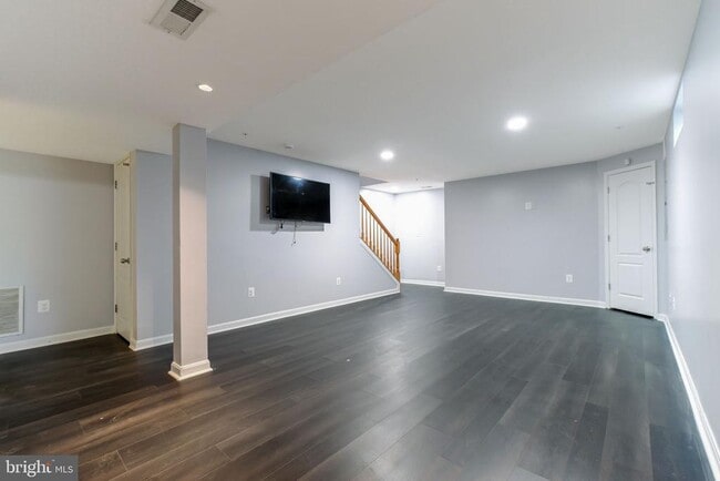 Building Photo - 9909 Millies Manor