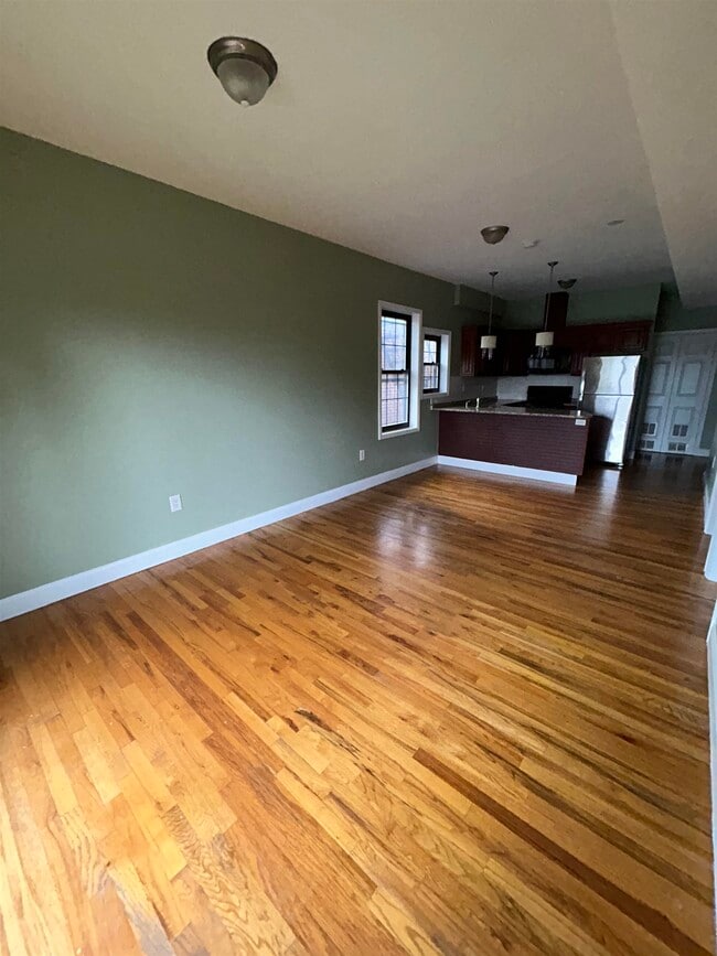 Building Photo - 227 Liberty Ave