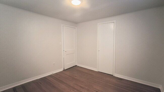 Building Photo - 1704 NW 41st St