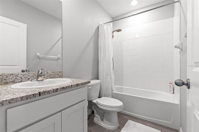 Building Photo - 16980 Oval Rum Dr