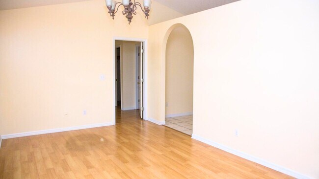 Building Photo - 11649 Audubond Ln