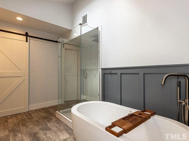 Building Photo - 10116 Goodview Ct