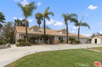 Building Photo - 37200 Glen Oaks Rd