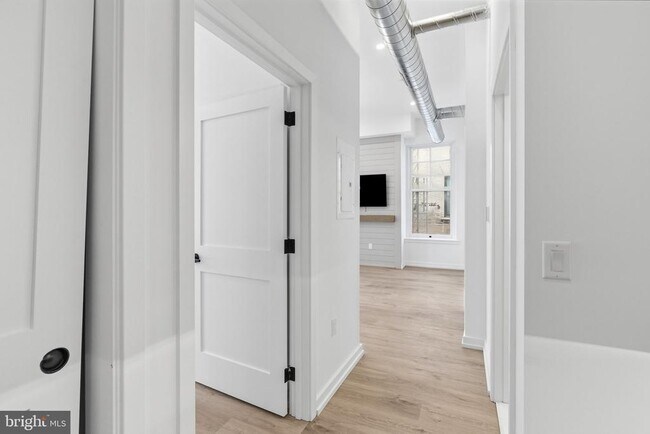 Building Photo - 203 S 13th St