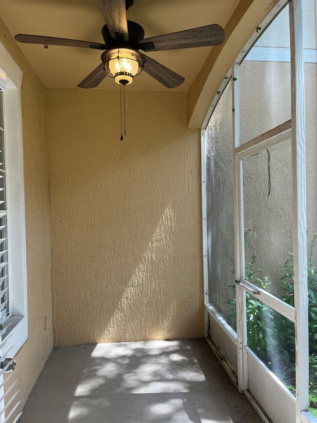 Building Photo - 6166 Stevenson Dr