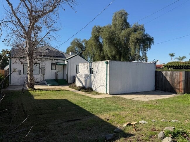 Building Photo - Corner lot home with Lots of Curb Appeal