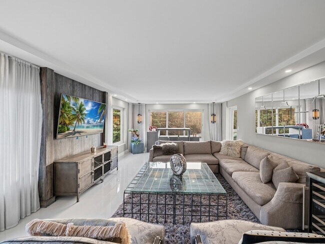 Building Photo - 1151 N Fort Lauderdale Beach Blvd