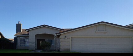 Building Photo - 940 Allacante Dr