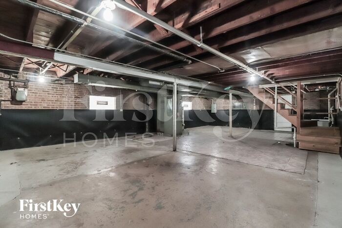 Building Photo - 6531 S Kostner Ave