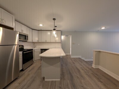 Building Photo - 1212 N La Salle Dr