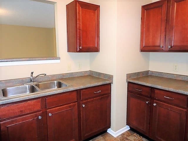 Building Photo - 2170 Bridlewood Dr