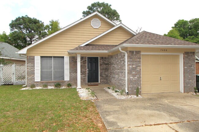 Primary Photo - Charming Renovated Cottage with Granite, S...