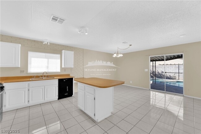 Building Photo - 6608 Silverstream Ave