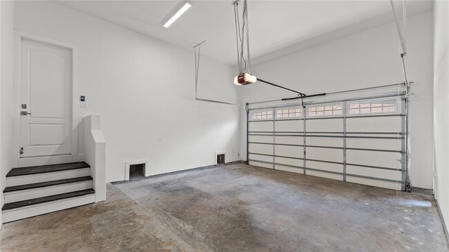 Building Photo - 9416 Glenfield Ct