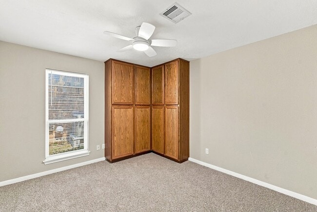 Building Photo - 15706 Cavendish Dr