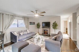 Building Photo - Open and Airy Back-Unit in Amazing Normal ...
