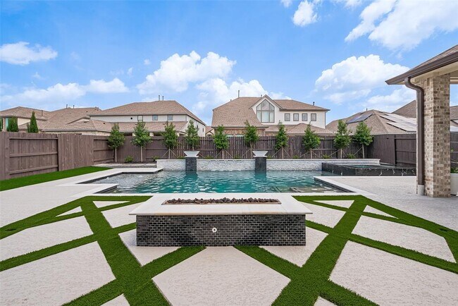 Building Photo - 12115 Ballshire Pines Dr