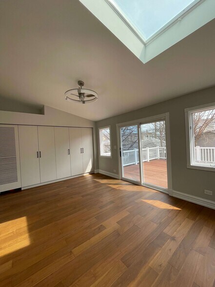 Building Photo - 3223 N Richmond St