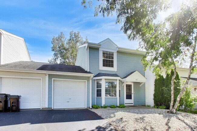 Building Photo - 505 Newbury Dr