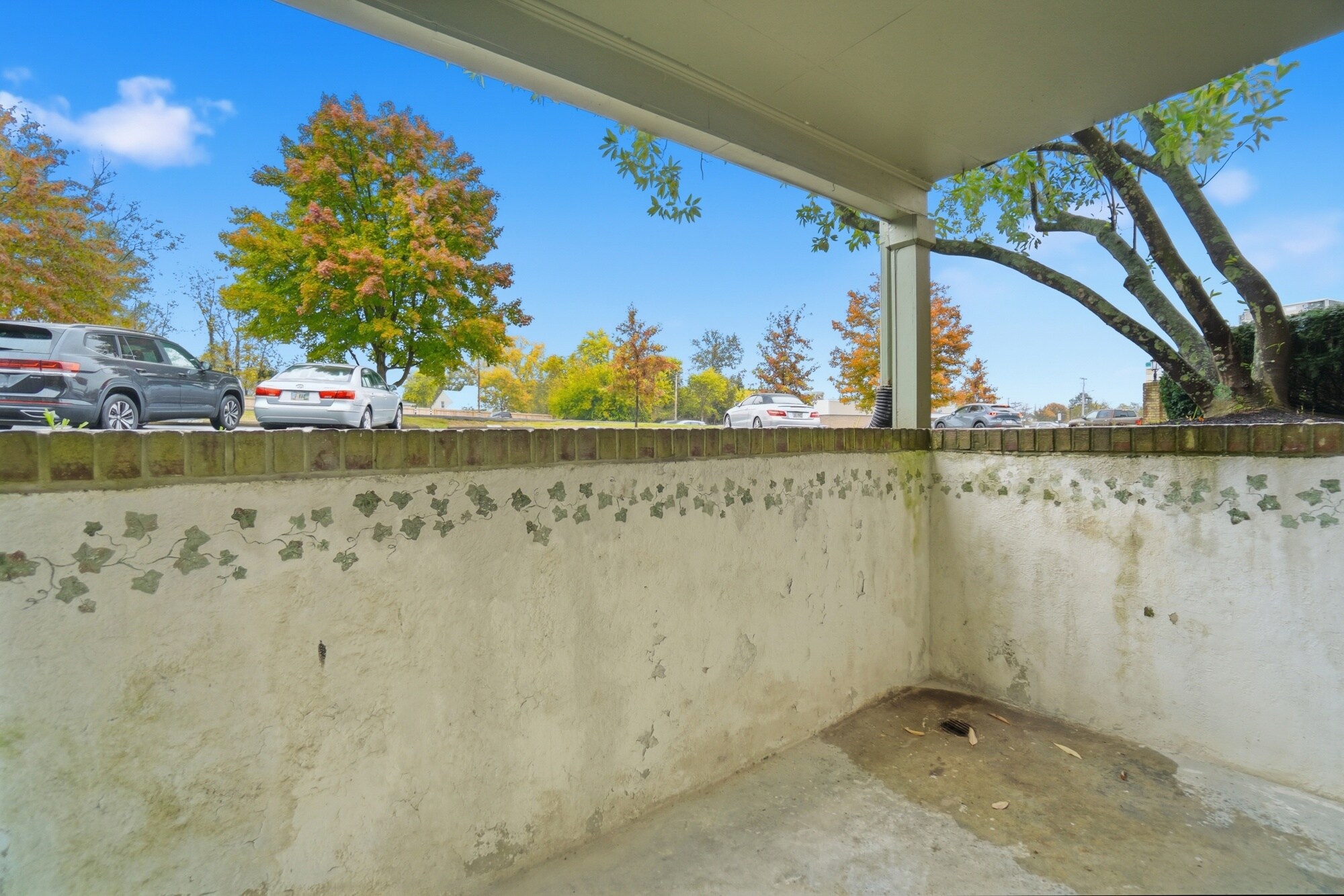 Building Photo - 9760 Bunker Hill Ln