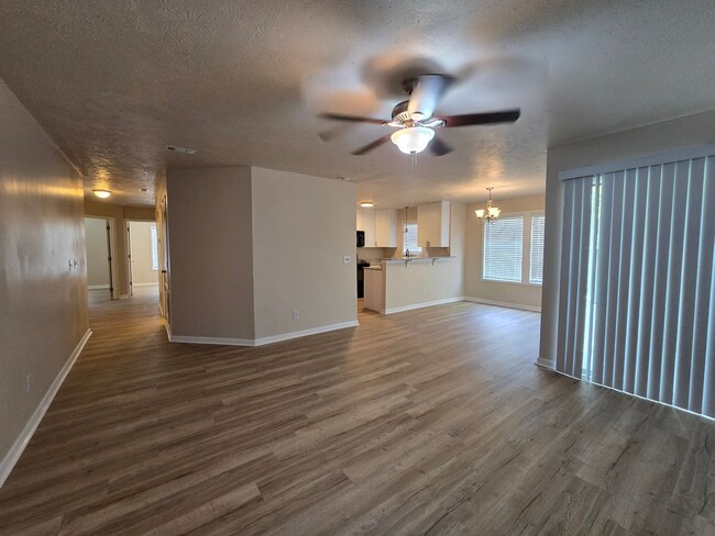Building Photo - 6780-1 Willowbrook Dr ~ Stewarts Creek