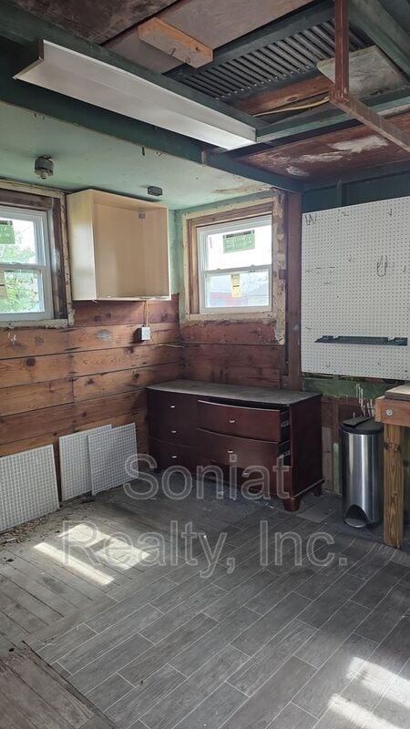 Building Photo - 5815 Catina St