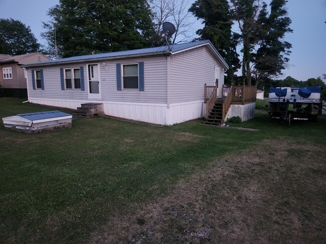Building Photo - Piedmont   Hunters Haven