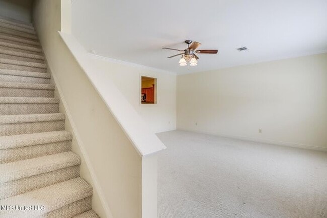 Building Photo - 908 Jefferson Dr