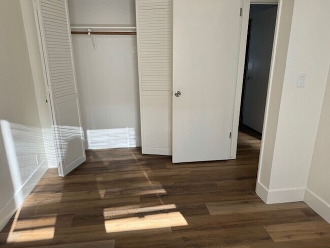 Building Photo - Beautiful Triplex in Ripon