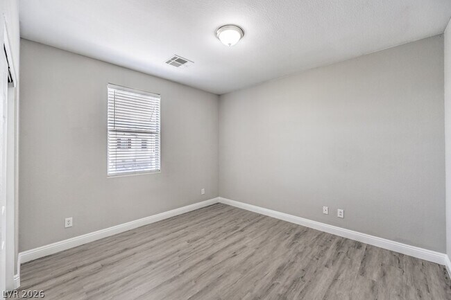 Building Photo - 146 Augusta Course Ave