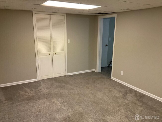 Building Photo - 3092 Bordentown Ave