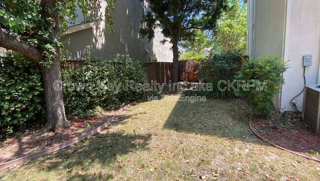 Building Photo - 673 Nacomis Ct