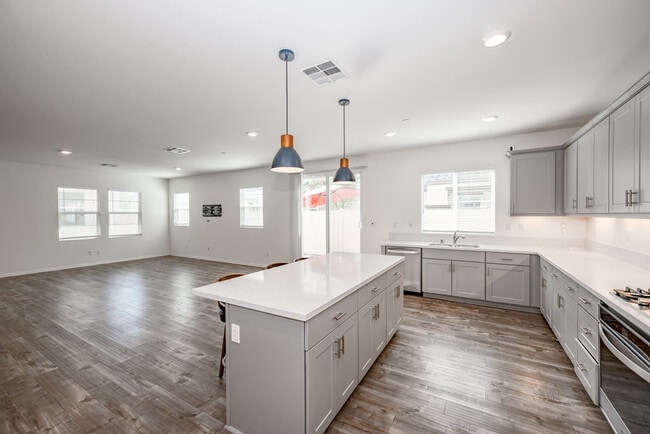 Building Photo - 17106 Zion Dr