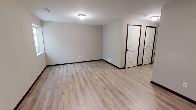 Building Photo - Fawn Grove