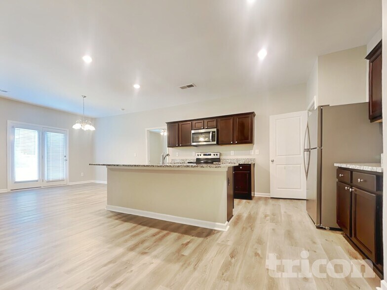 Building Photo - 105 Sinclair Way