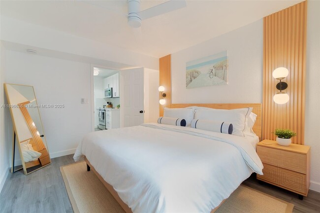 Building Photo - 312 SW 12th Ave